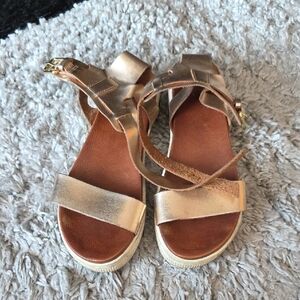 Rose Gold Women's Leather Sandals Size 7 1/2